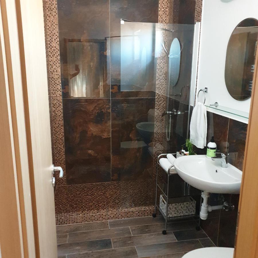 Fit Paradise Apartman Miskolc Exteriör bild